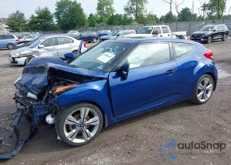 2016 Hyundai Veloster z USA, uszkodzony, nr VIN KMHTC6AD5GU248445